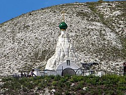 Пещерный храм Серафима Саровского в Костомаровском Спасском монастыре