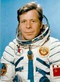 Евгений Хрунов - второй человек в открытом космосе; участник первой стыковки, первого совместного выхода в открытый космос и первого перехода между кораблями *