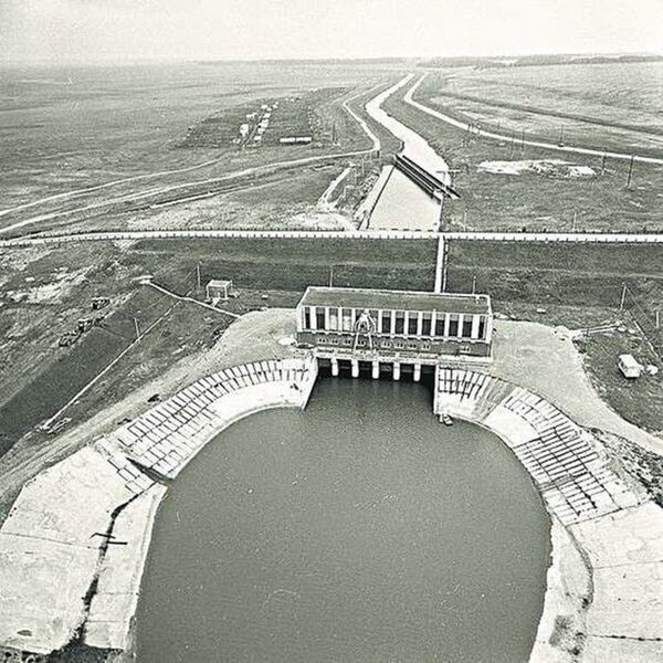 Файл:Строительство Кулундинского канала (фото, 1980-е).jpg
