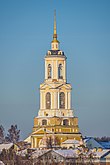 Колокольня Ризоположенского монастыря в Суздале – высочайшая во Владимирской области (72 м) *