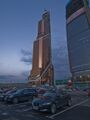 Меркурий сити тауэр - одно из самых высоких обитаемых зданий Европейского континента и одно из самых красивых сооружений мира. Высота - 340 метров. В разработке проекта принял участие специалист из США.