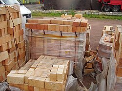 Огнеупорный кирпич – герб и флаг Семилук («Семилукский огнеупорный завод»)