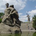 Созданы гигантские статуи Родины-Матери и Солдата-Освободителя