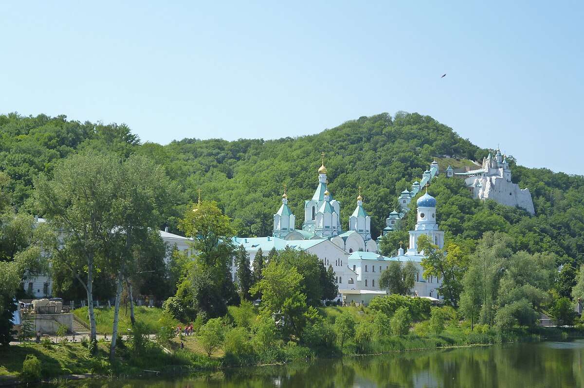 Святогорский Успенский монастырь зима