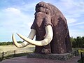 Памятник мамонту в Салехарде
