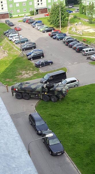 Файл:NATO fuel tank lost way in Riga 12.07.2016.jpg