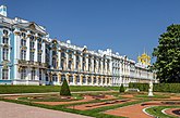 Большой Екатерининский дворец в Царском Селе и Большой дворец Петергофа
